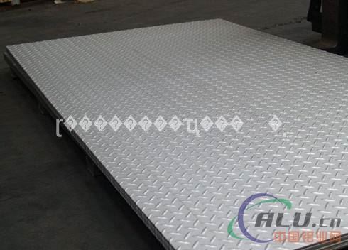 1060防滑铝板与1060防滑铝板哪个材质较硬