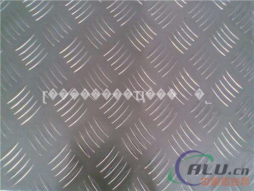 5052防锈瓦楞铝板与5052铝瓦楞合金板价格对比