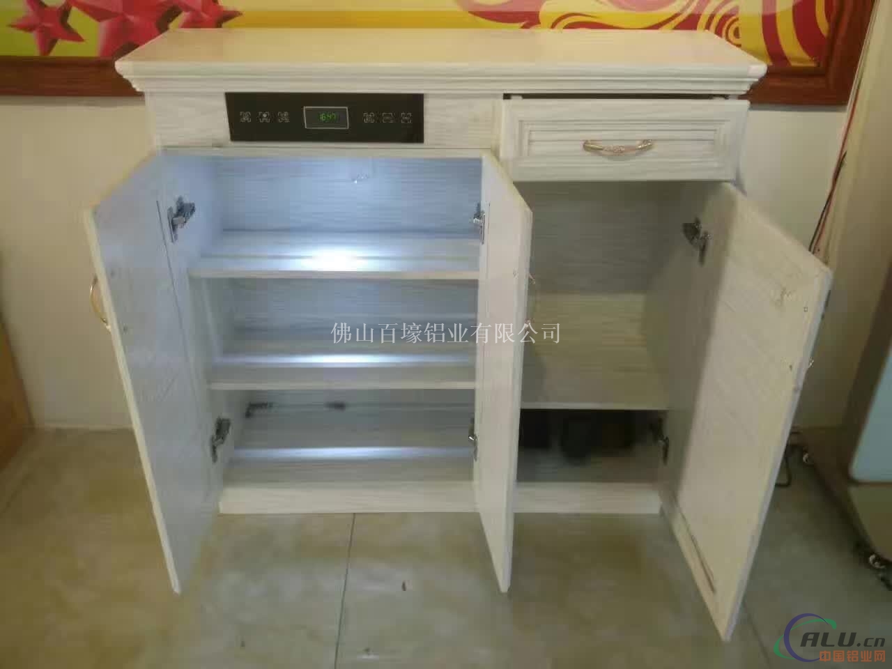 整厂输出真空木纹转印简约全铝洗衣柜