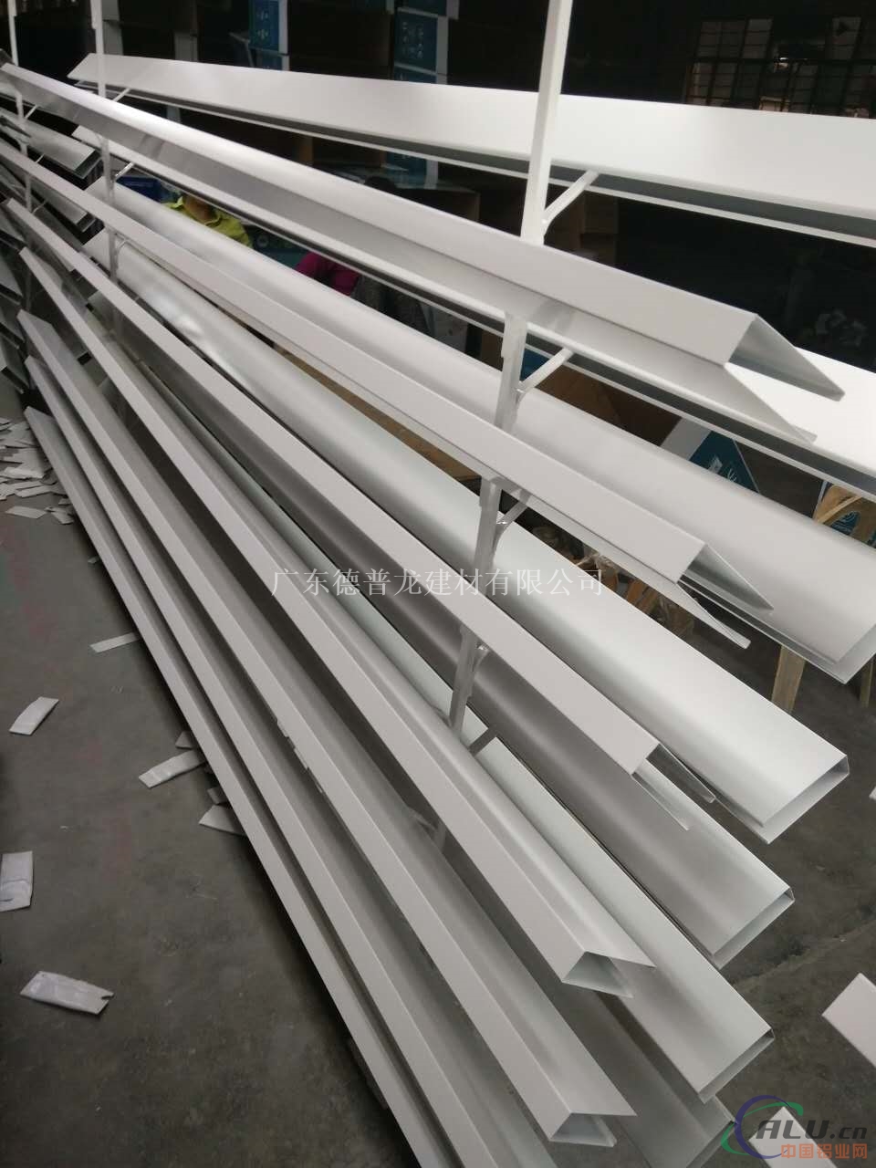铝方通厂家造型铝方通吊顶 造型铝方通