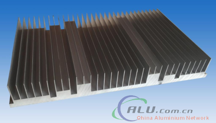 Giant size of aluminum extrusion heat sinks