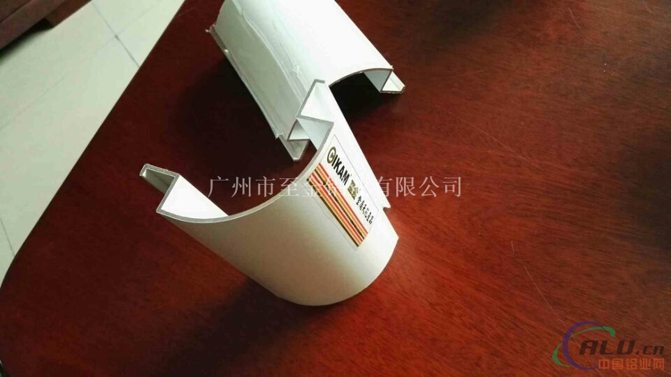 北海加油站立柱装饰包柱圆角铝厂家现货成批出售
