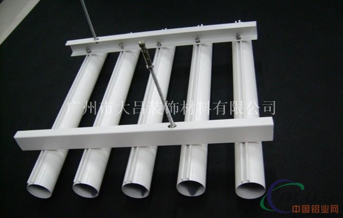 铝型材定制厂家圆型铝方通铝方管