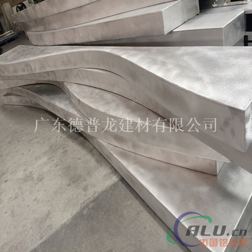 弧形铝方通-弧形铝方通吊顶-铝板造型方通