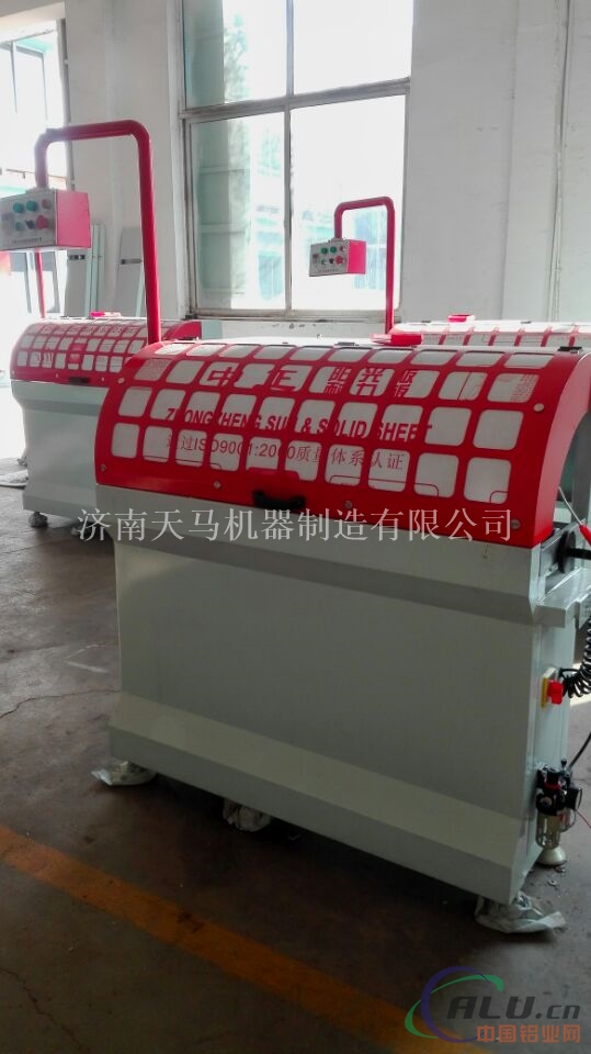铝门窗全自动角码锯多少钱一台