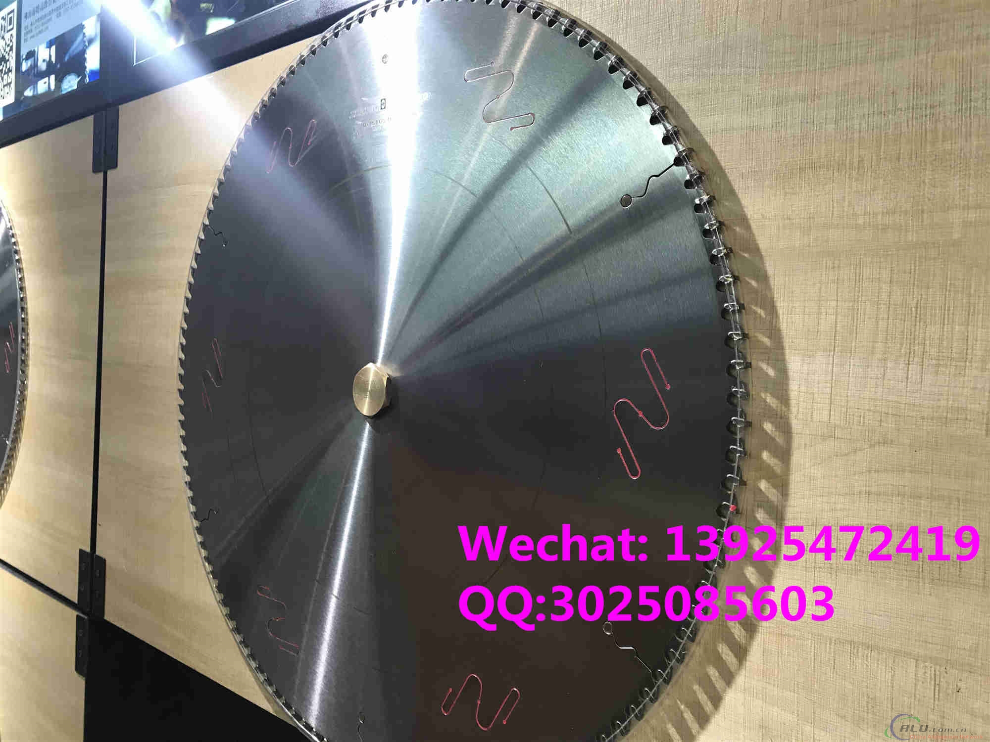 Factory OEM T.C.T Saw Blade For Cutting Aluminum Alloy Circular Saw Blade