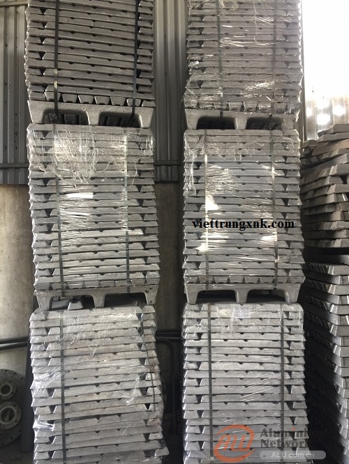 Aluminium ungc ingot 96%