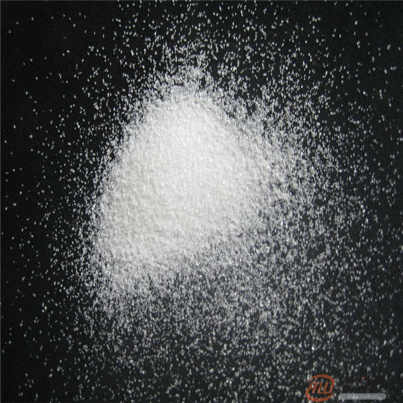 White aluminum oxide for floor coating