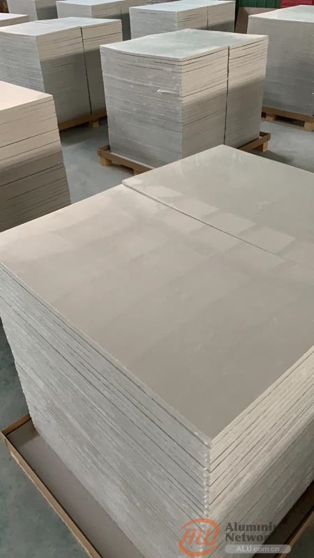 Microporous Insulation-Vacuum Insulation Panel