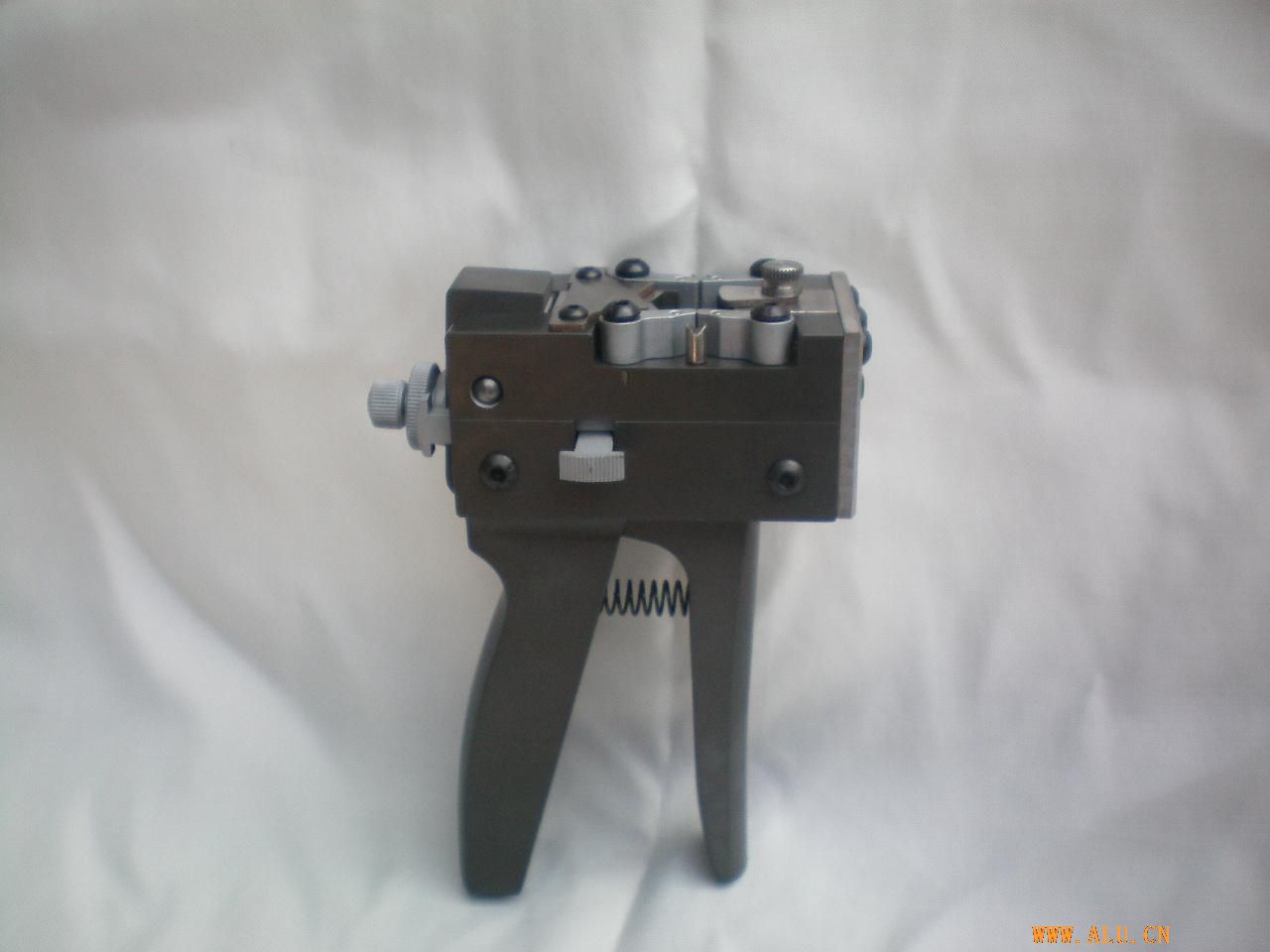 手钳式I型（航空铝）冷焊机