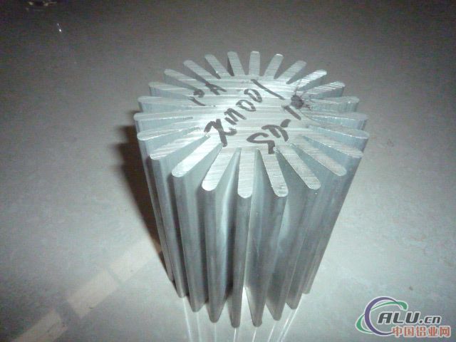供应铝合金挤压型材 散热器铝型材