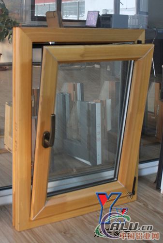 供应高品质铝木复合、铝包木门窗