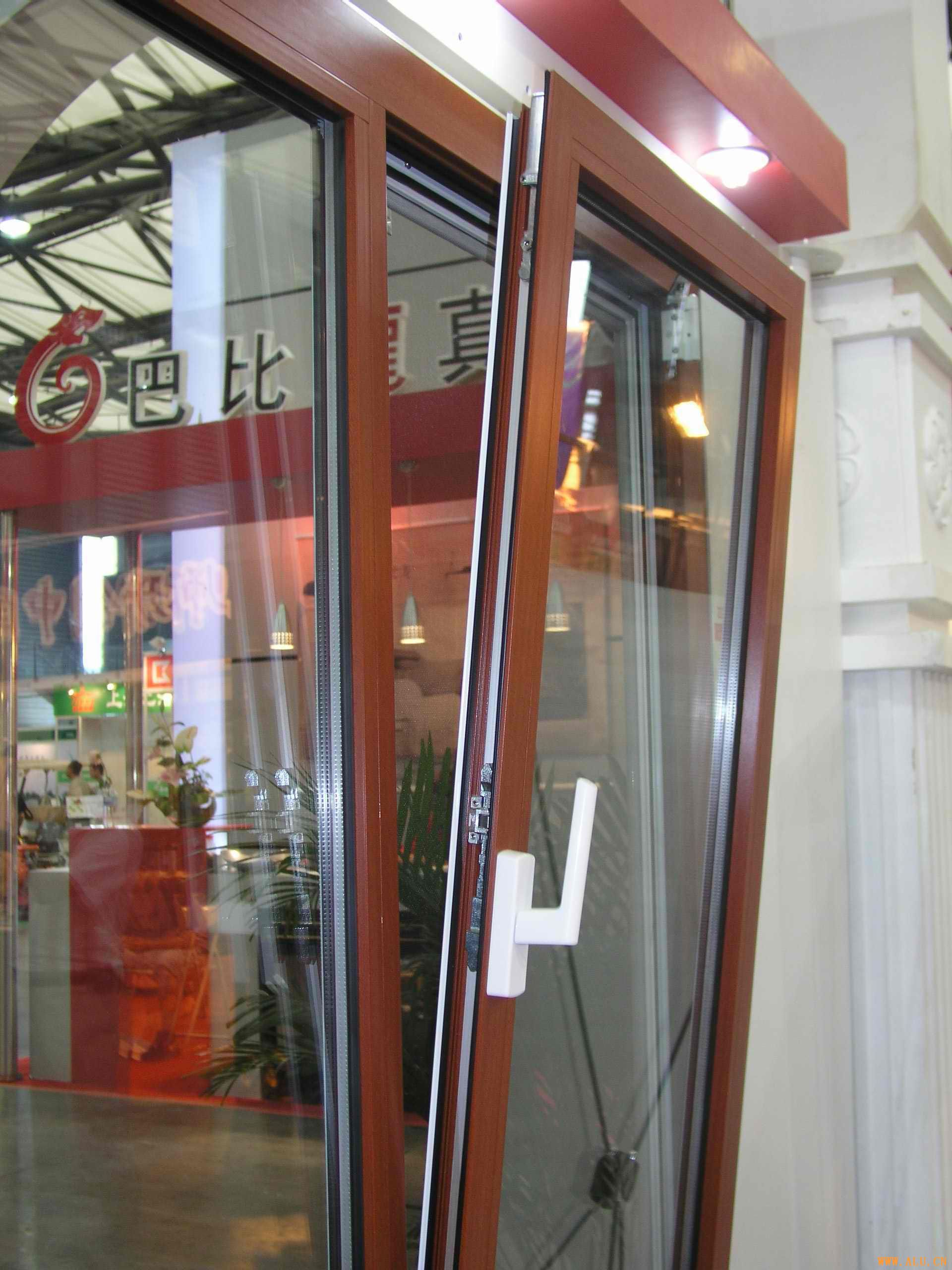 Aluminium Tilt and Silding Door 