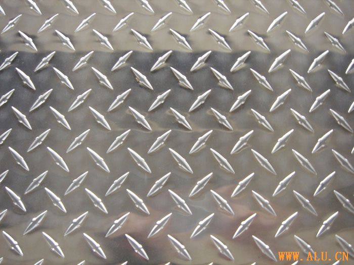 Patterned aluminum board