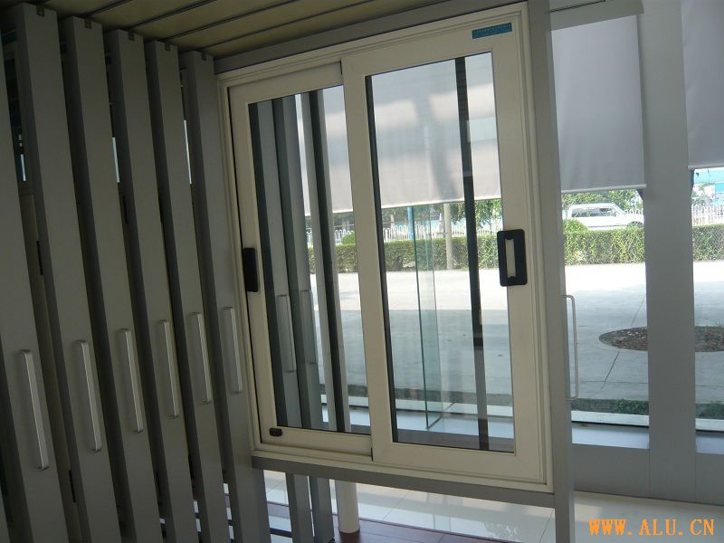 thermal-break sliding window