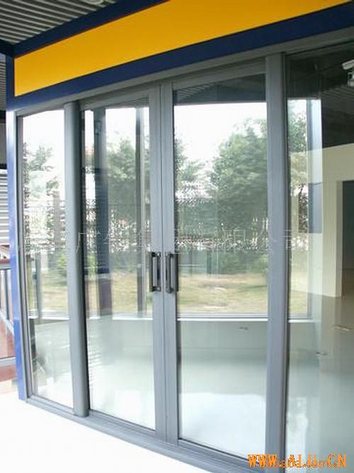 TM115 Aluminium Sliding door