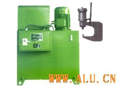 Hydraulic riveting machine