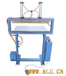 Cushion sealing machine