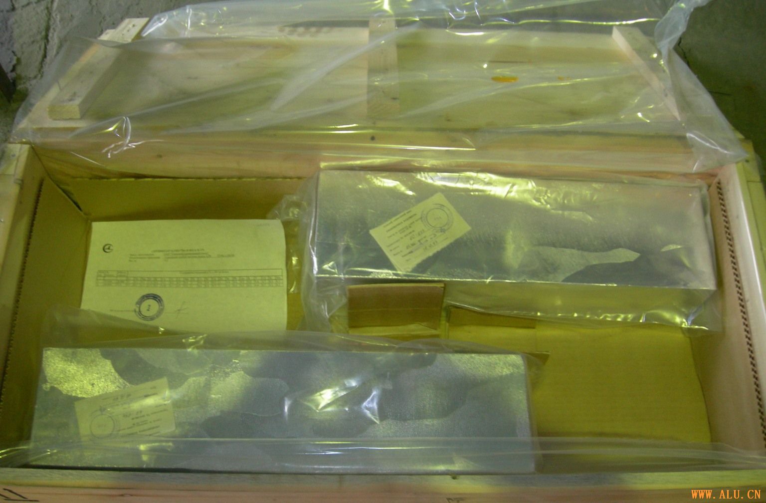 Aluminum ingots 99,999% pure