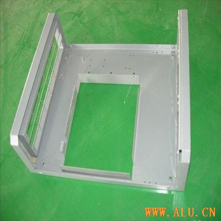 fabricated aluminium hardware and aluminium products