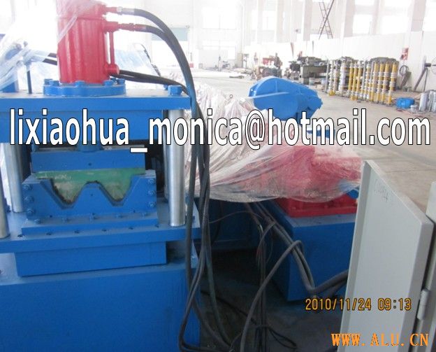 Highway Guardrail Roll Forming Machine,W Beam Guardrail Forming Machine,Crash Barrier Forming Machin