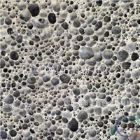 粗孔玄武岩泡沫（密度小）